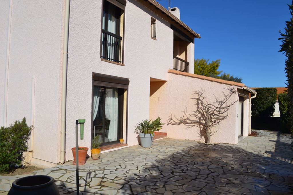 Maison NARBONNE 330000€ MYRIAM MAGNE IMMOBILIER Maison NARBONNE 330000€ MYRIAM MAGNE IMMOBILIER