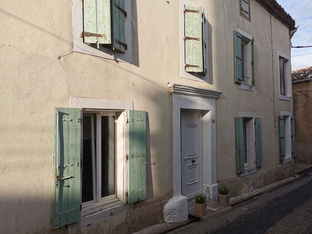 Maison de village ESCALES 105000€ MYRIAM MAGNE IMMOBILIER Maison de village ESCALES 105000€ MYRIAM MAGNE IMMOBILIER