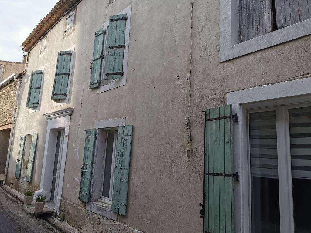 Maison de village ESCALES 105000€ MYRIAM MAGNE IMMOBILIER Maison de village ESCALES 105000€ MYRIAM MAGNE IMMOBILIER