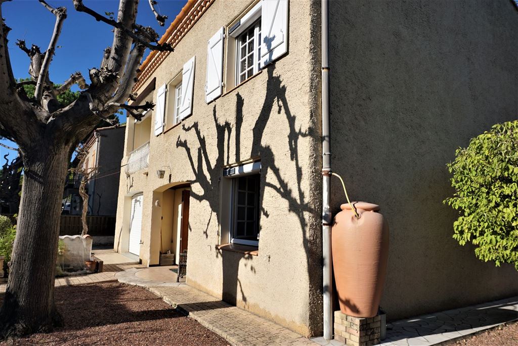Maison PEZENAS 292000€ MYRIAM MAGNE IMMOBILIER Maison PEZENAS 292000€ MYRIAM MAGNE IMMOBILIER