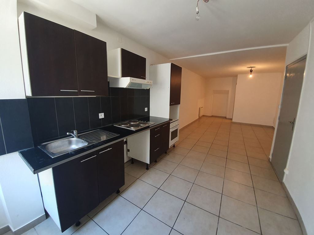 Maison de village COURSAN 82000€ MYRIAM MAGNE IMMOBILIER Maison de village COURSAN 82000€ MYRIAM MAGNE IMMOBILIER