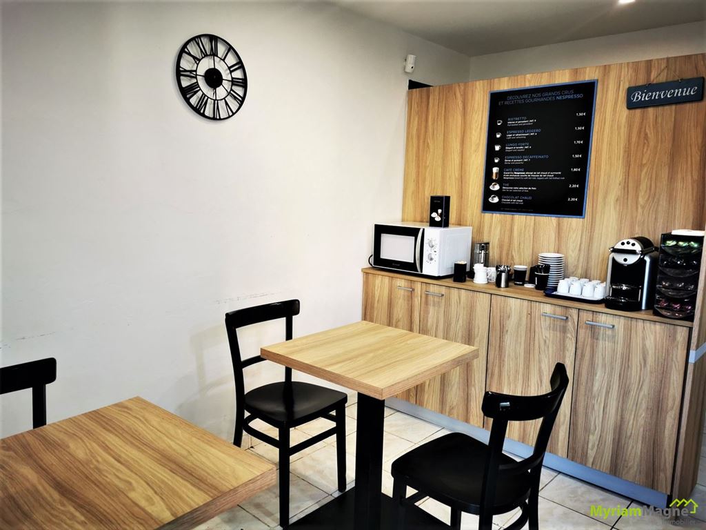 Appartement Fonds de commerce FLEURY 38000€ MYRIAM MAGNE IMMOBILIER Appartement Fonds de commerce FLEURY 38000€ MYRIAM MAGNE IMMOBILIER