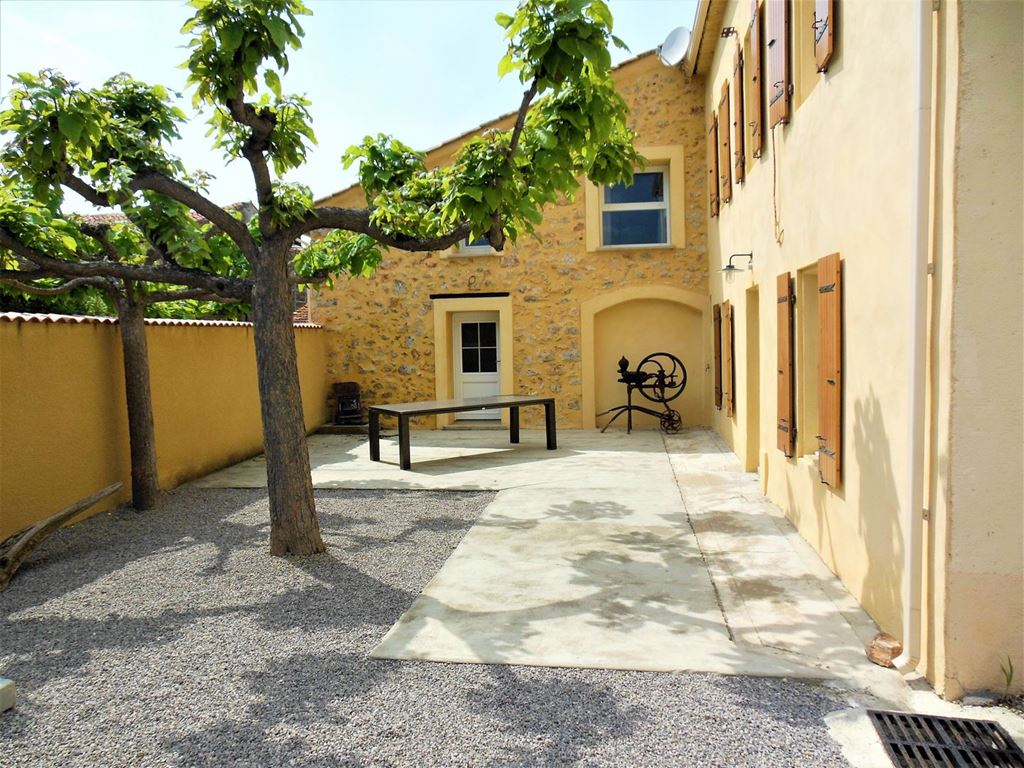 Maison de village NEVIAN 262000€ MYRIAM MAGNE IMMOBILIER Maison de village NEVIAN 262000€ MYRIAM MAGNE IMMOBILIER