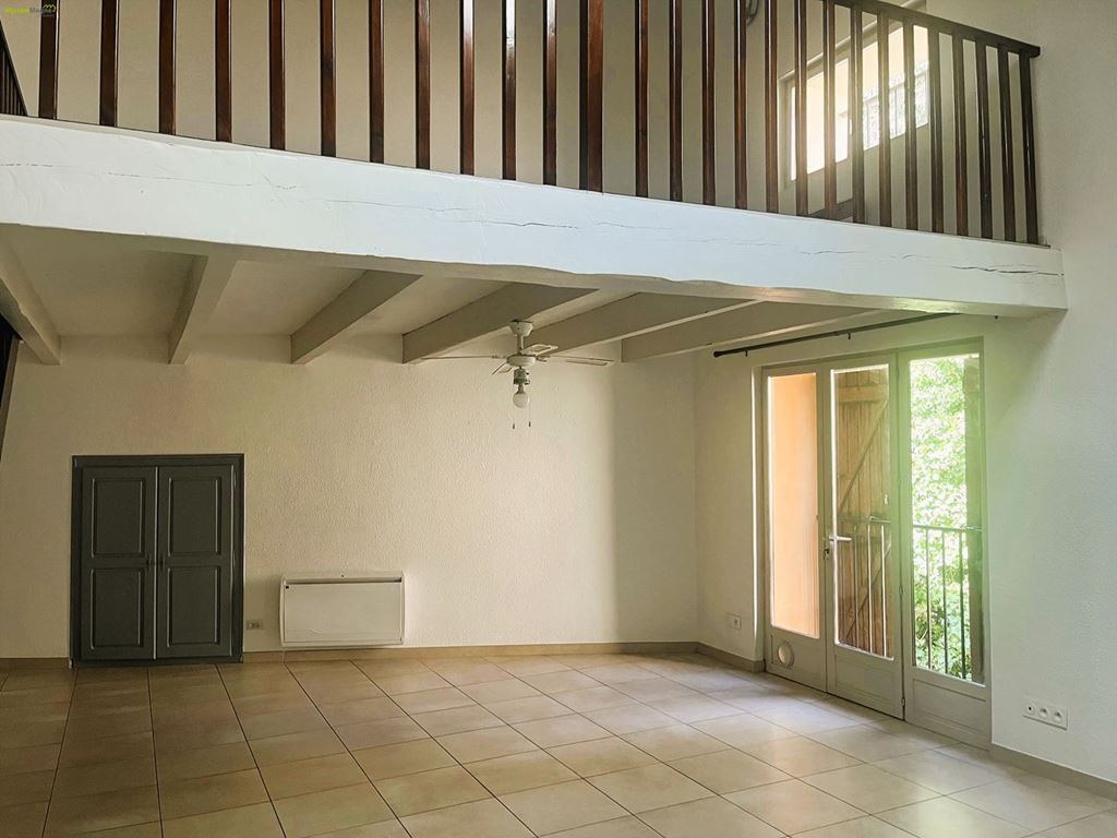 Appartement Appartement COURSAN 136000€ MYRIAM MAGNE IMMOBILIER Appartement Appartement COURSAN 136000€ MYRIAM MAGNE IMMOBILIER